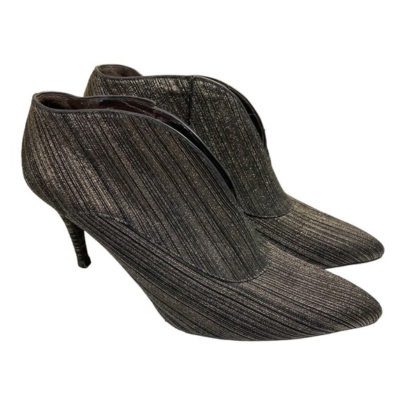 STUART WEITZMAN Black/Gold Metallic Stiletto Ankle Boots Booties Womens 9M EUC - Picture 1 of 13